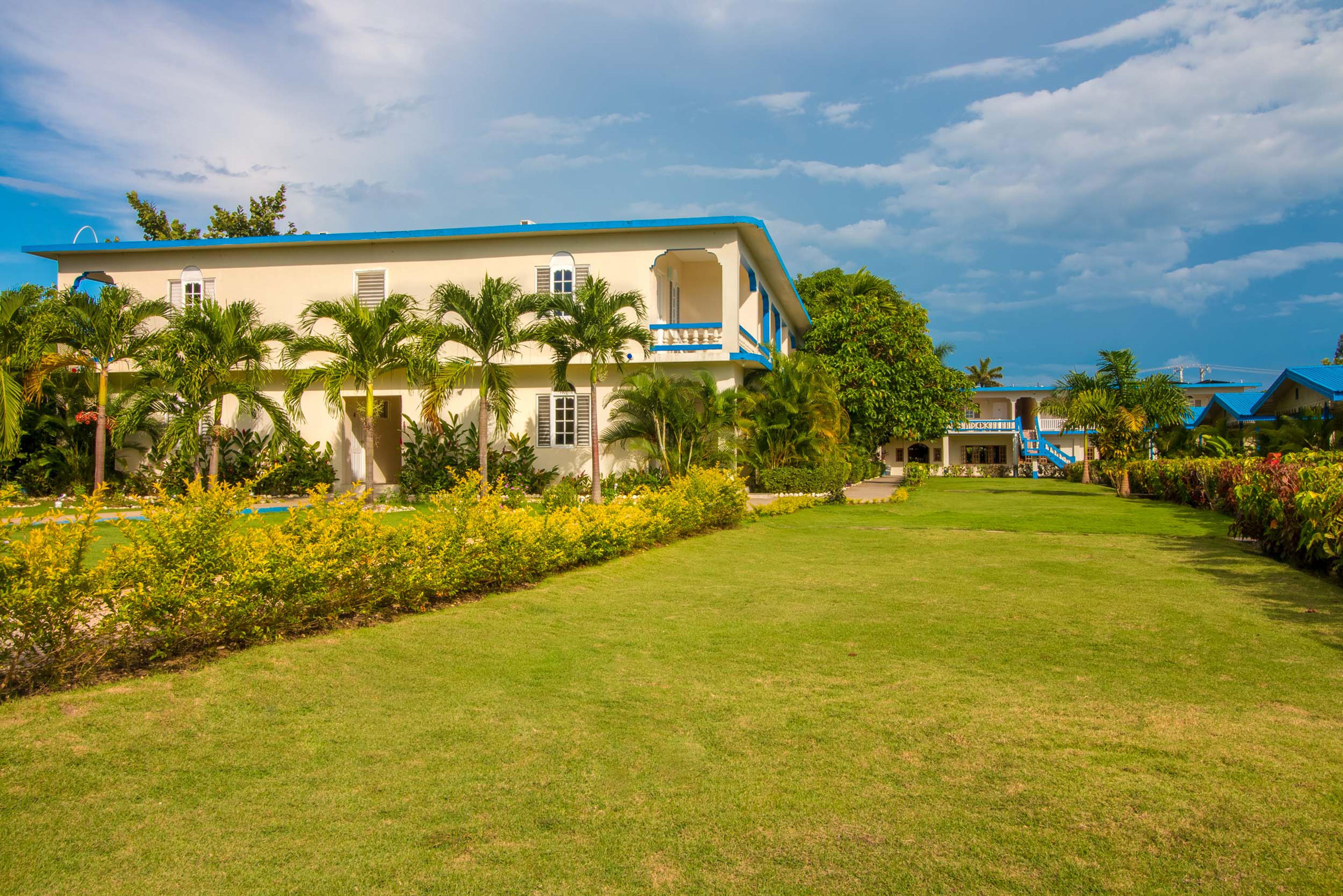 Travellers Beach Resort Negril Kültér fotó