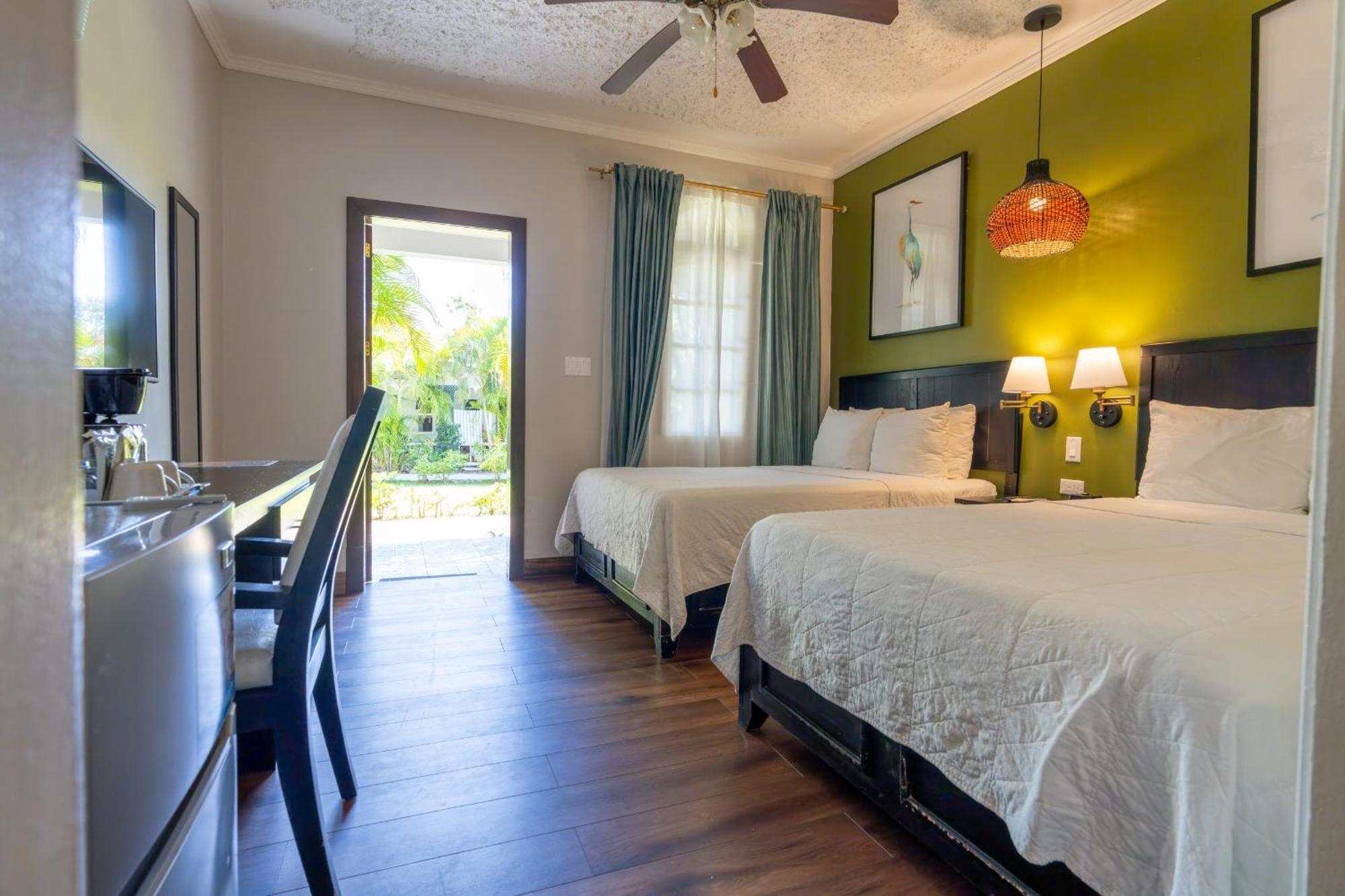Travellers Beach Resort Negril Kültér fotó