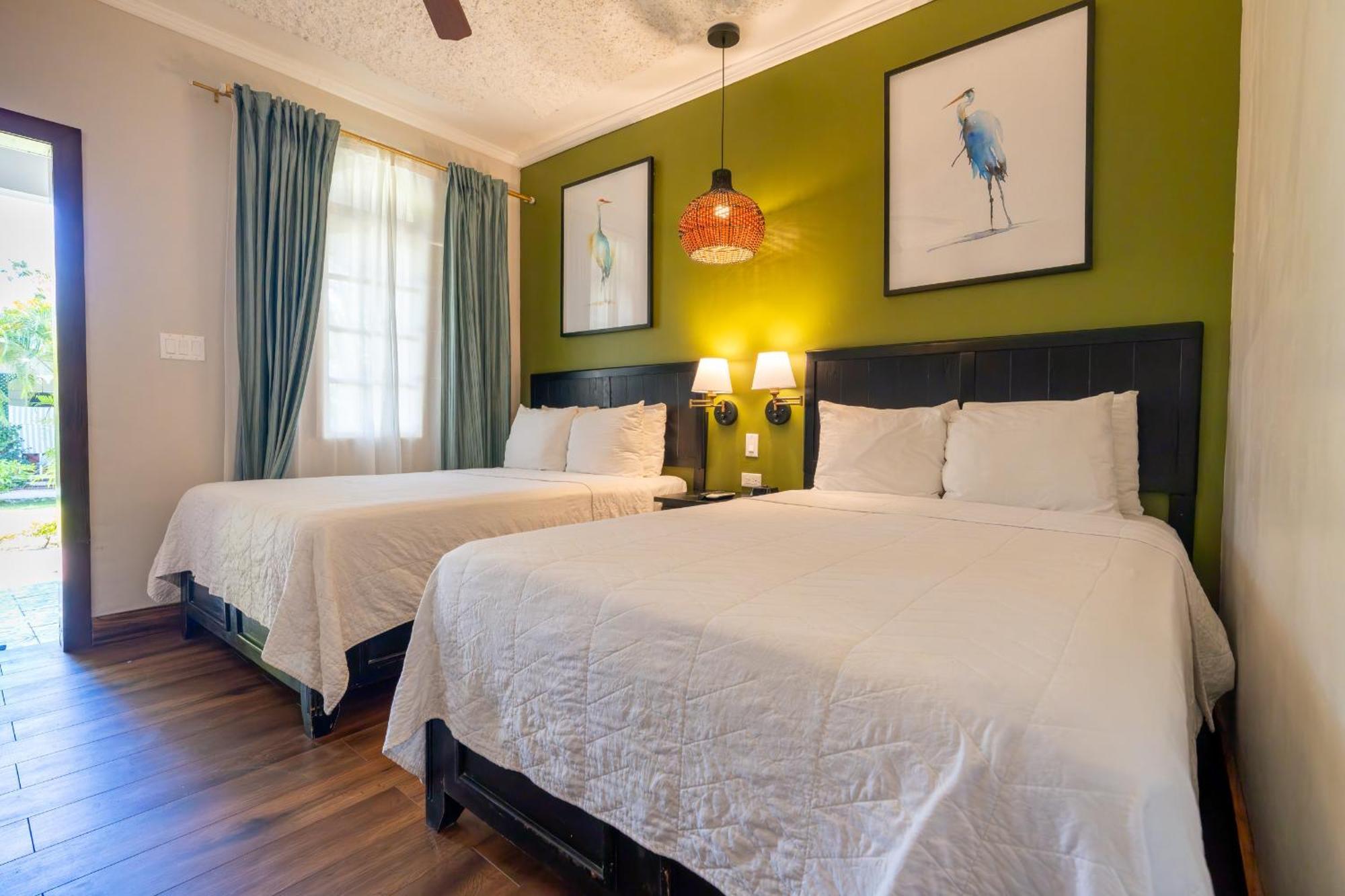 Travellers Beach Resort Negril Kültér fotó