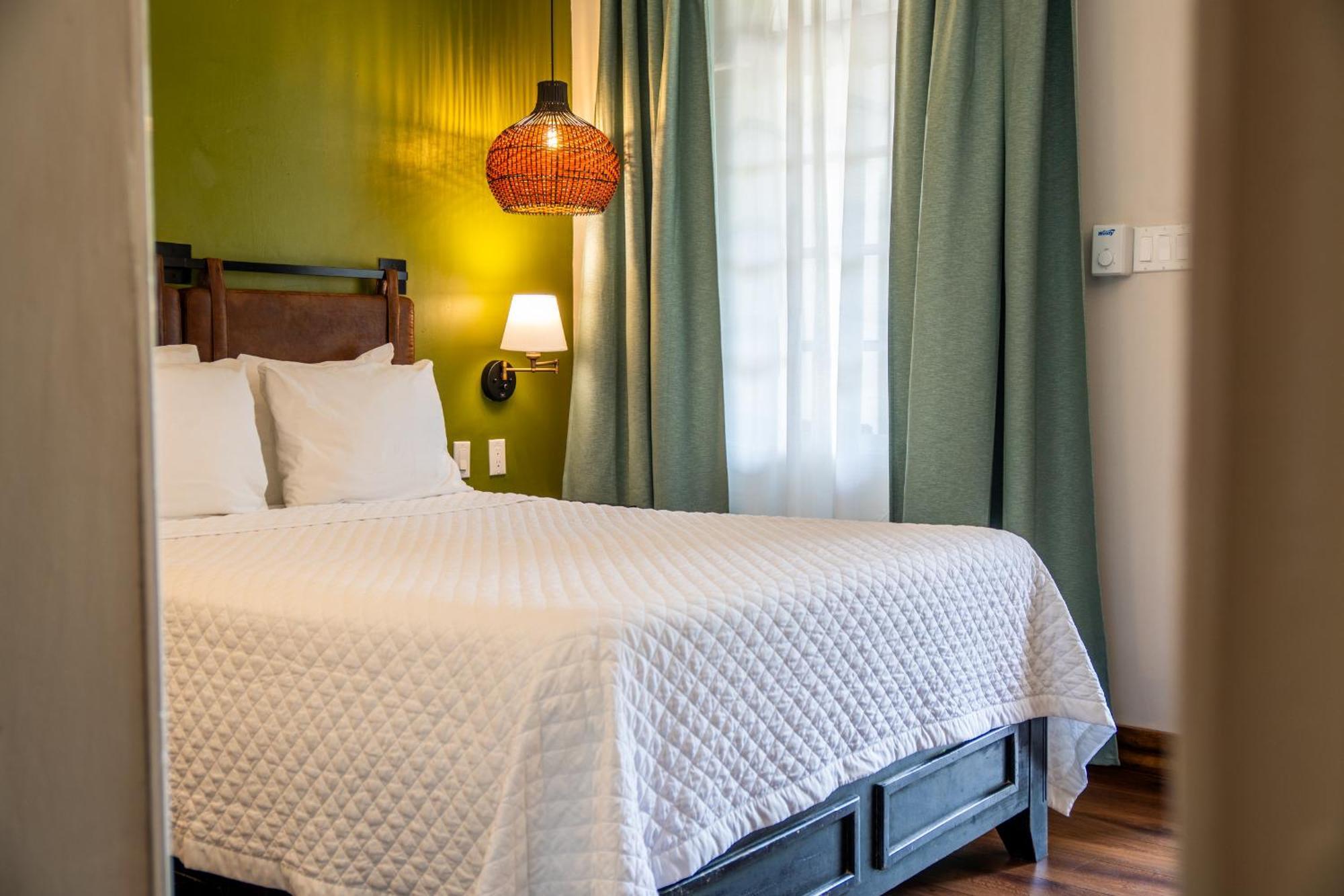 Travellers Beach Resort Negril Kültér fotó